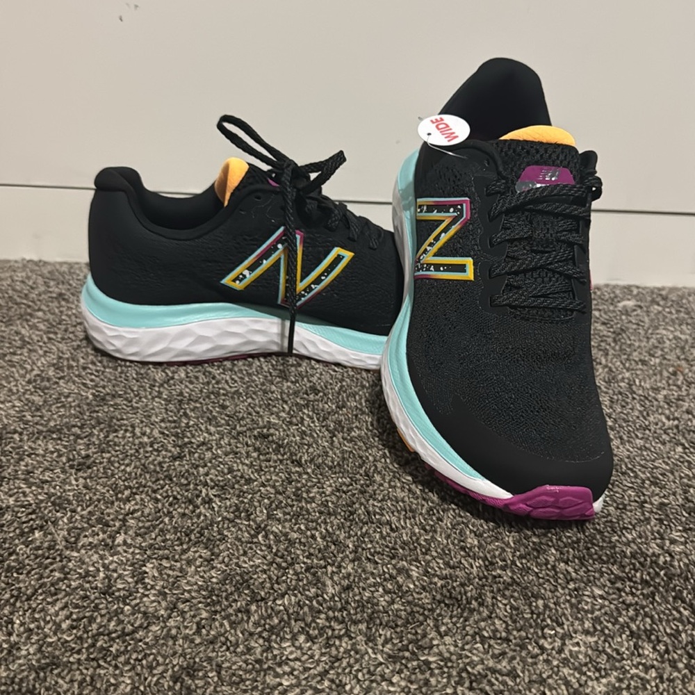 New Balance Fresh Foam - Picture 5 of 6
